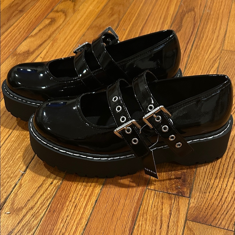 Black Platform Mary Jane’s